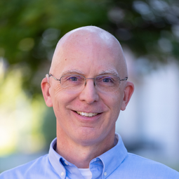 headshot of jeffrey schrader